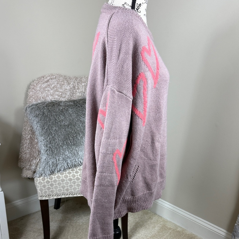 Heart Sweater - Picture 7 of 9